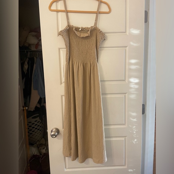 H&M Beachy MIDI Dress - Picture 1 of 2